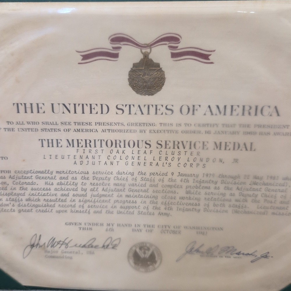 US Army Meritorious Service Medal Certificate LTC Leroy London Jr 1981 Folder - Picture 2 of 4